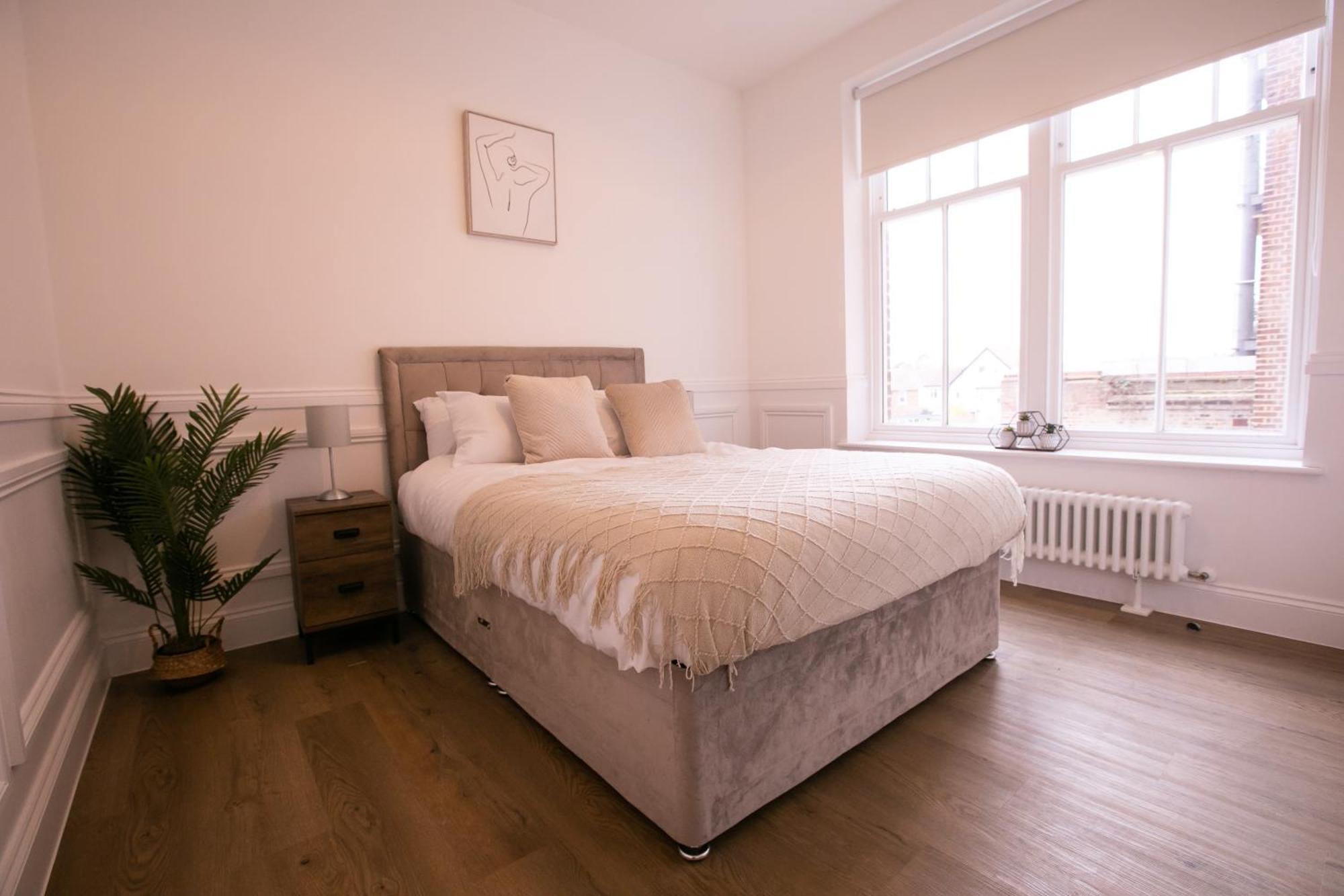 The Burlington Collection Apartment Sheringham Bagian luar foto
