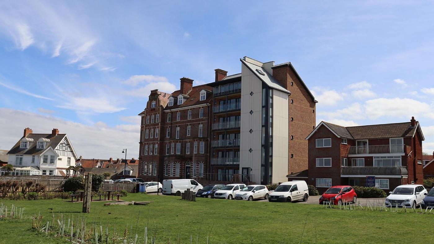 The Burlington Collection Apartment Sheringham Bagian luar foto